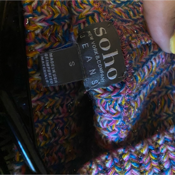 Vibrant Turtleneck Sweater - Picture 4 of 4